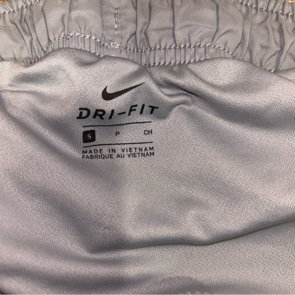 Nike Tempo Shorts - Picture 4 of 4